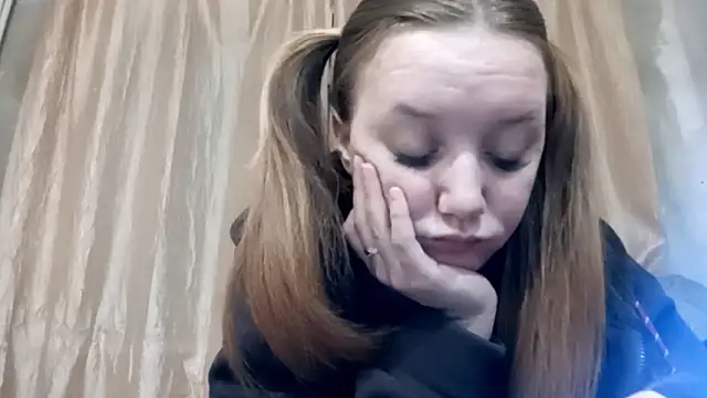 SultryJade – Kamerová šou