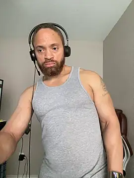 Fathero1time: онлайн-секс-чат