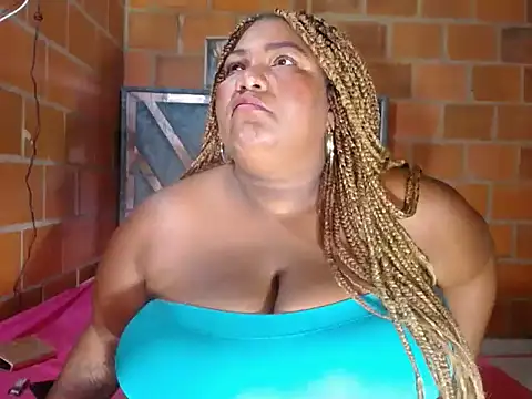 bustyboobsxxll's Live XXX Chat