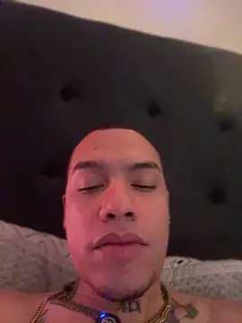 AlphaMasterXxx 即時 XXX 聊天