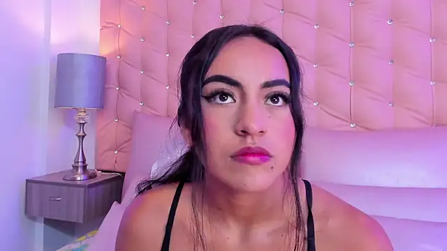 Leslie_Bussh_'s Live XXX Chat