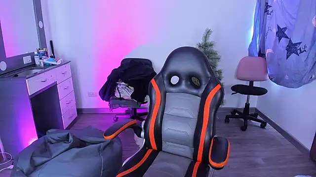 Verolake Chat XXX live