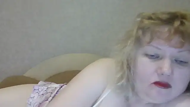 Lusi-777 Chat XXX live