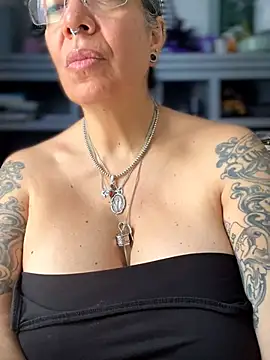 dieseldame1313 Chat XXX in diretta