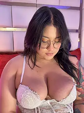 Chat +18 de elizavenus ao vivo