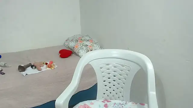 Agatha_browser élő XXX-chatje