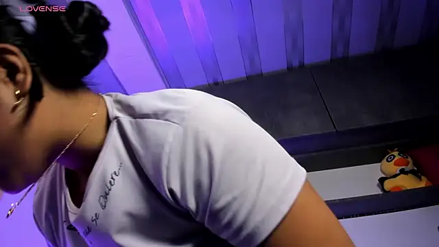 vickylatina_'s Live XXX Chat