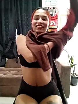 CHLOESHOW's Live XXX Chat