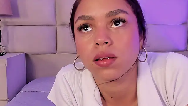 Czat XXX na żywo – CarolineFyre