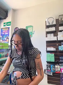 pregnant_sofii18 在線直播表演