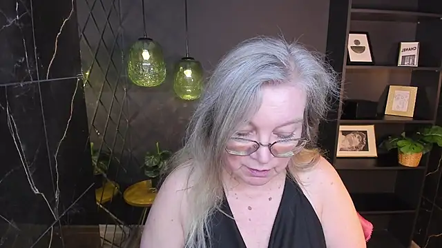 NataliMellow's Live XXX Chat