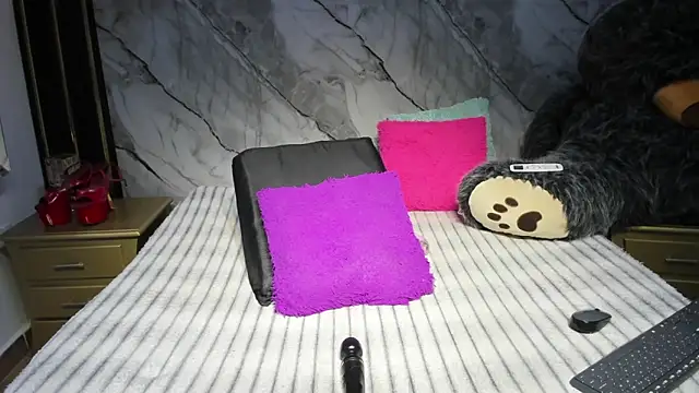 Živý XXX chat Niyirey1