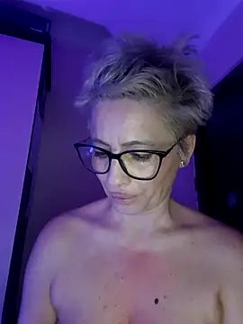 دردشة LunaBlaise الجنسية المباشرة