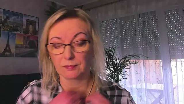 XXX chat uživo modela vanessa_chat