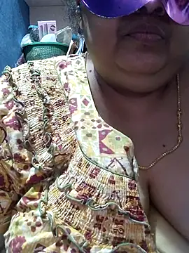 Chat +18 de tamilthanushri ao vivo