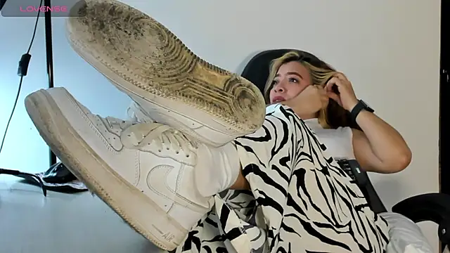 alma_fenix Chat XXX live