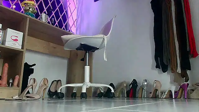 Chatroom XXX en direct de myla_sarah