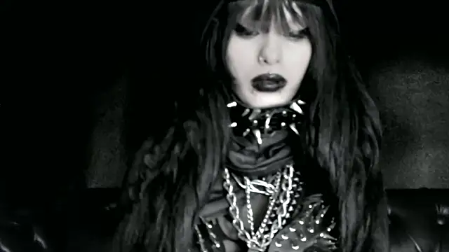 XXIOUX – Live XXX-chat