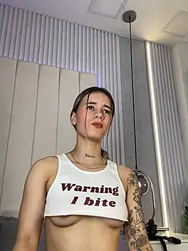 JuliaColemann's Live XXX Chat