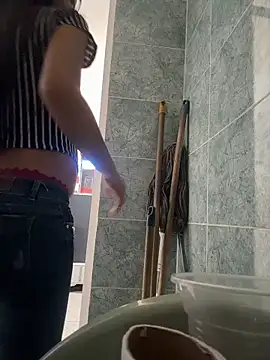 pregnant_sofii18 Adlı Modelin Canlı XXX Sohbeti