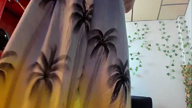 fulfill_fantasies1 élő XXX-chatje