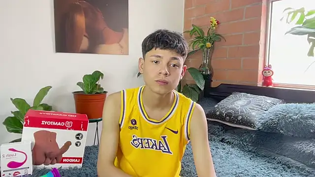 Andy_Belier23 网络视讯表演