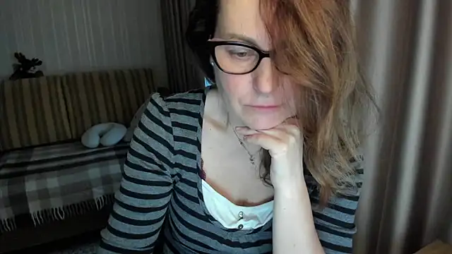 lauraoven Webcam show