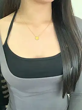 Jonlie18 Chat XXX live