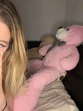 Show modela Zoey__08 na web-kameri