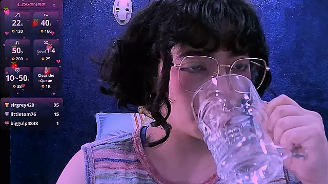 NinaYellow's Live XXX Chat