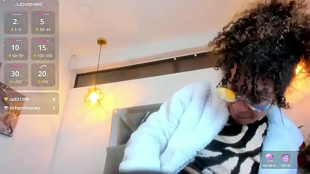 Hanna_Cornee_ Live XXX-Chat