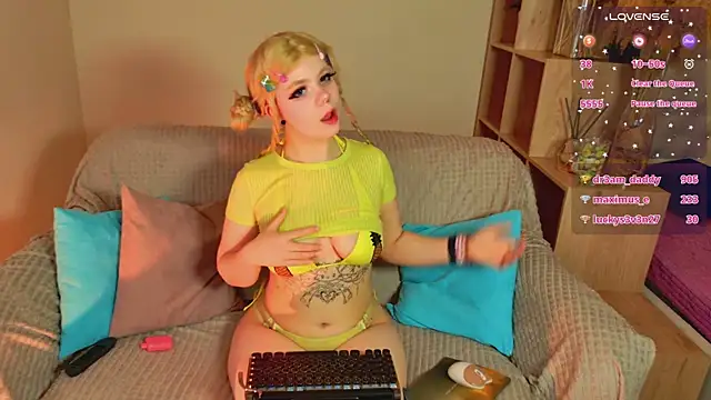 دردشة Waifu_Ketrin الجنسية المباشرة