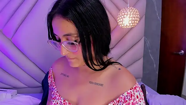 Ibbie_drastic Adlı Modelin Canlı XXX Sohbeti