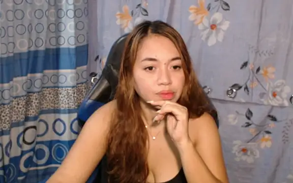 urlover_mae26 Adlı Modelin Canlı XXX Sohbeti