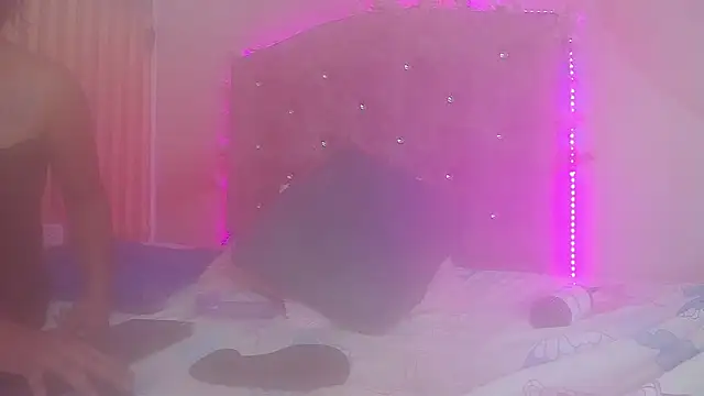 kataleya_valente élő XXX-chatje