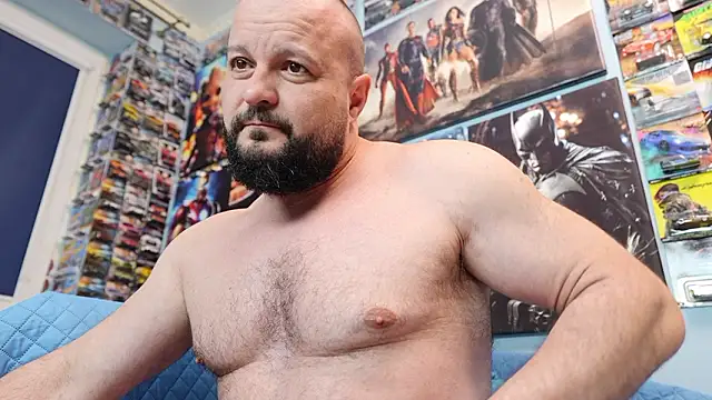 Muscle_Bear live XXX chat