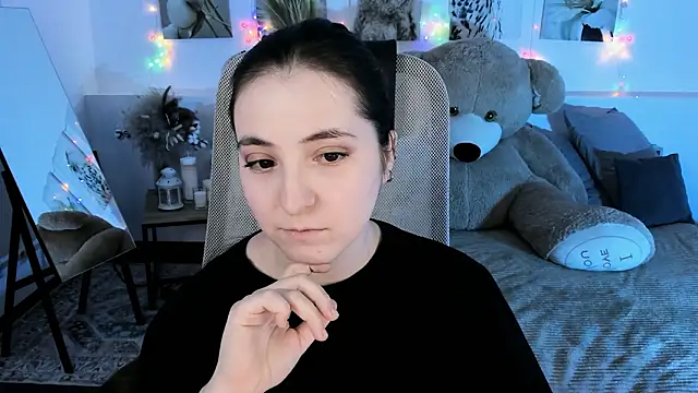 Chat +18 de VirtuallVoyant ao vivo