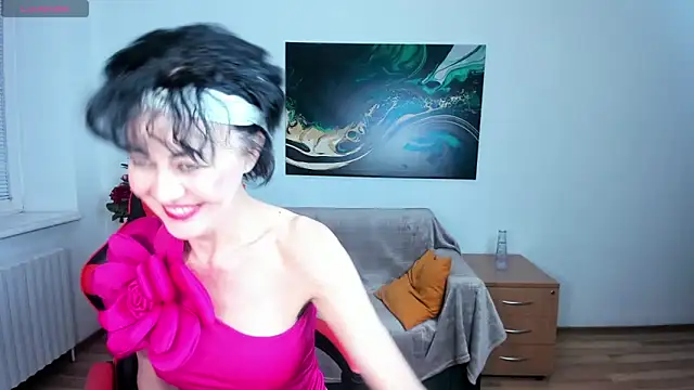 Silvia_Wallec Adlı Modelin Canlı XXX Sohbeti