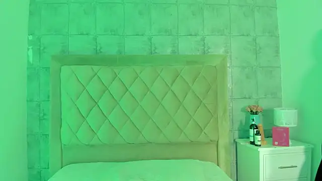 CleoFoxx_'s Webcam Show