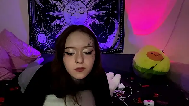 Littleways: διαδικτυακό σόου στην κάμερα