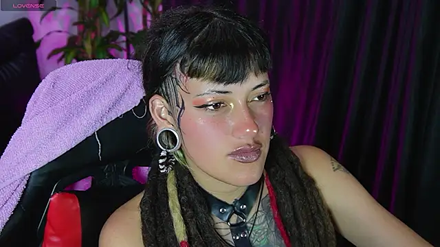 Онлайн чат XXX _sharlotte777