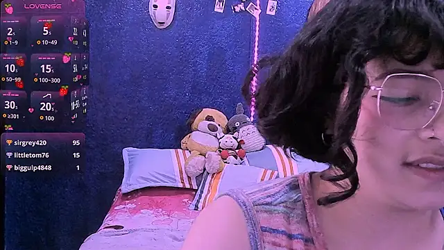 NinaYellow Chat XXX in diretta