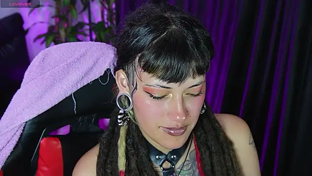 _sharlotte777 live XXX chat