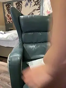 MengMeng0515 即時 XXX 聊天