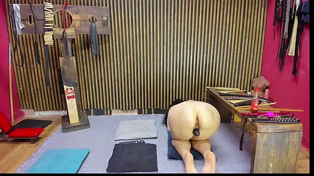 VantablackBDSMShow_ লাইভ XXX চ্যাট