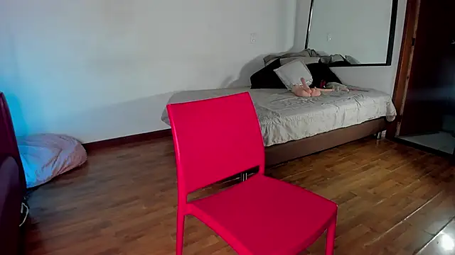 RossMildrey: απευθείας συνομιλία ΧΧΧ