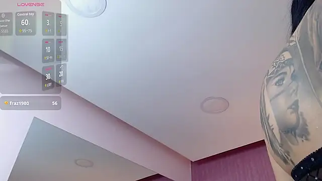 Chat XXX en directo de ArianaRosee_