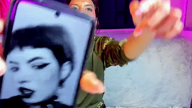 Chat XXX en directo de GrishaMochka