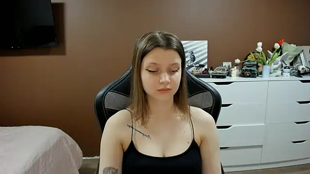 SoniNesti: απευθείας συνομιλία ΧΧΧ