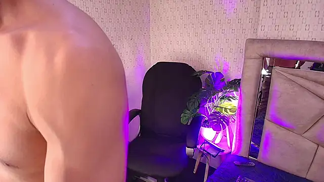 sammy_and_ithan Adlı Modelin Canlı XXX Sohbeti